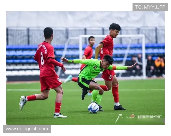 以西校足球联赛为平台推动校园体育文化发展与青年学子竞技精神培养 以西校足球联赛为平台推动校园体育文化发展与青年学子竞技精神培养